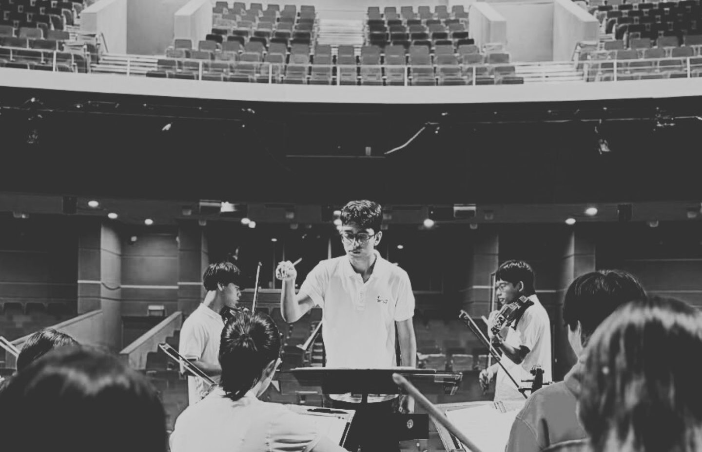 Anvay Mathur conducting